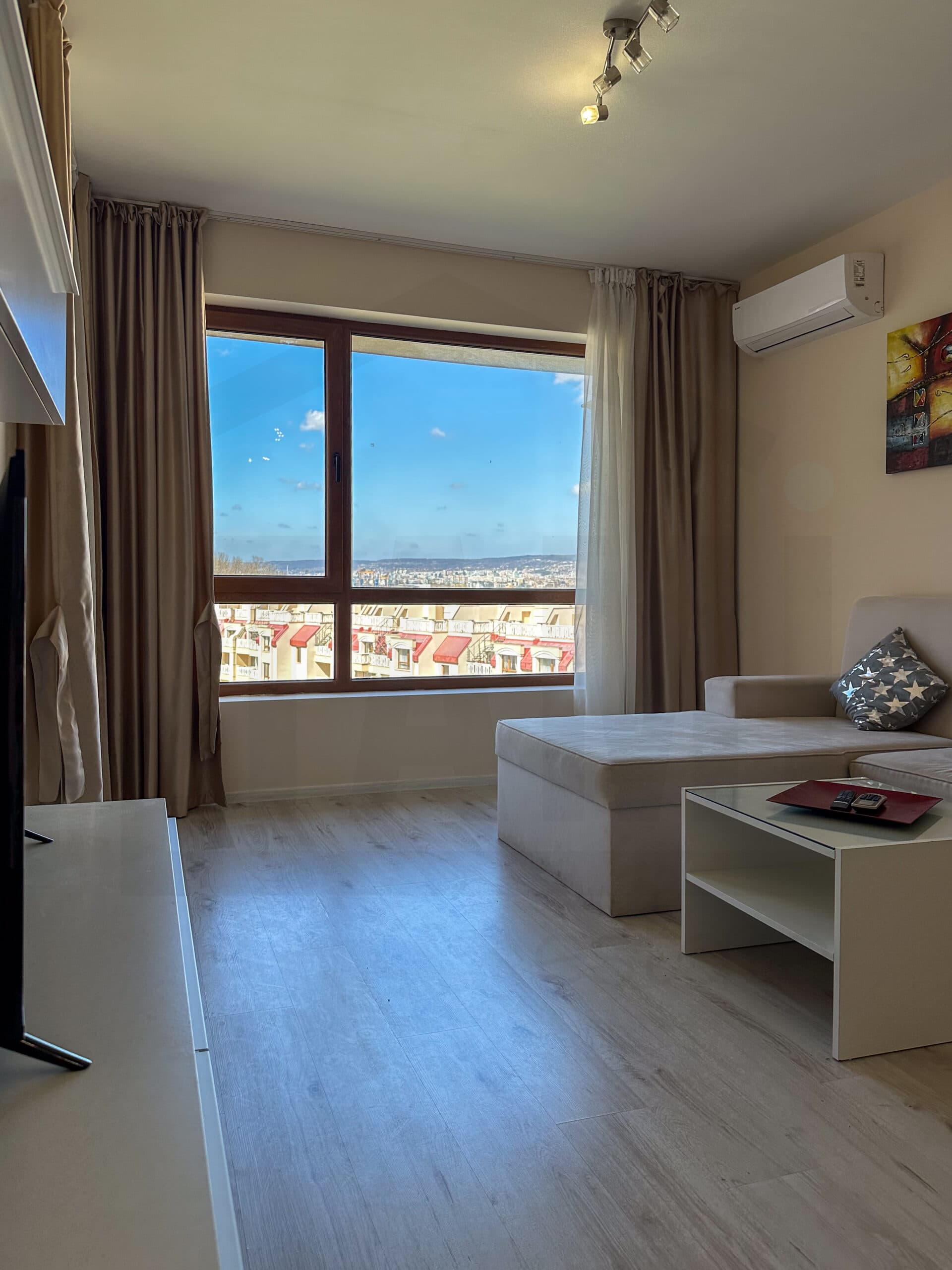Varna south bay  2 стаен апартамент, 5